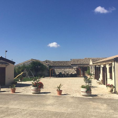 Oasi Di Cava Ispica Vila Pietre Nere San Zagaria Exterior foto