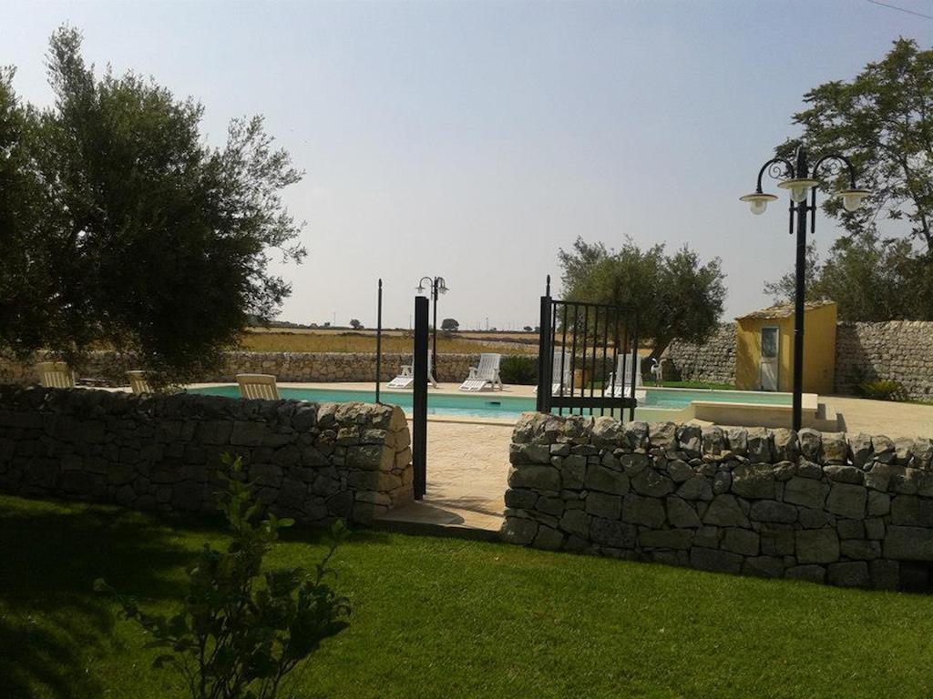 Oasi Di Cava Ispica Vila Pietre Nere San Zagaria Exterior foto